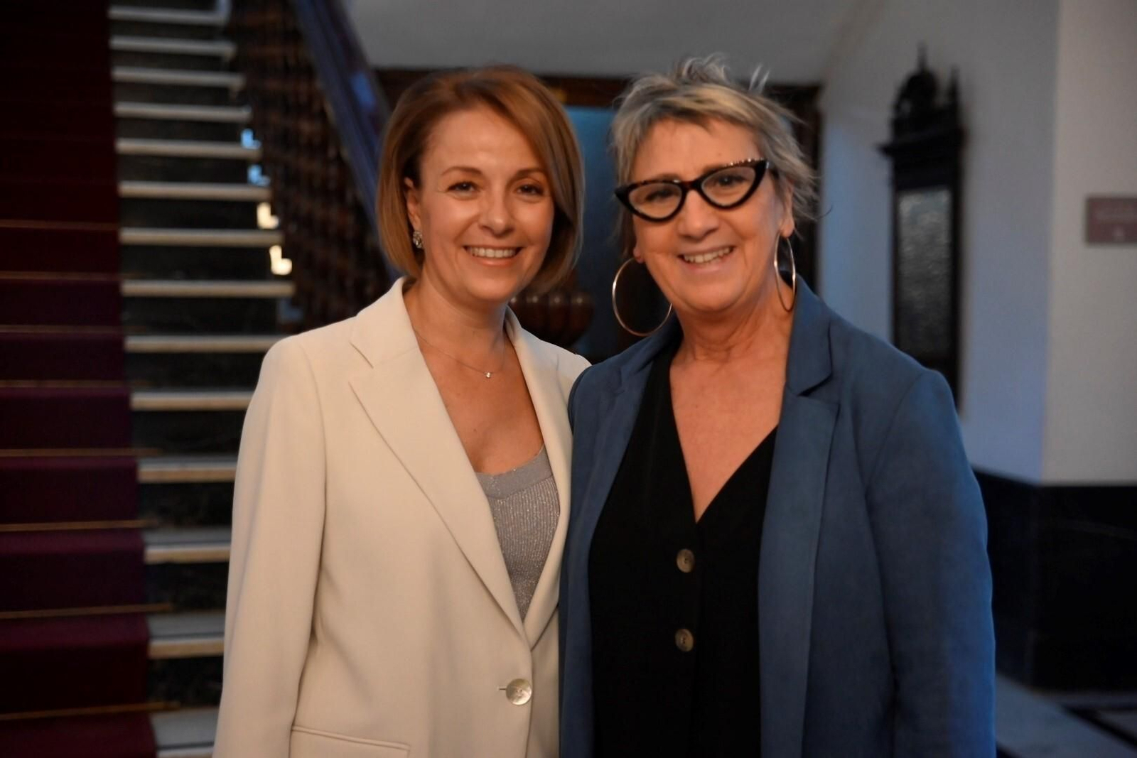 La despedida a la actual gerente del SAS, Valle García, como directora del Hospital Reina Sofía, en imágenes