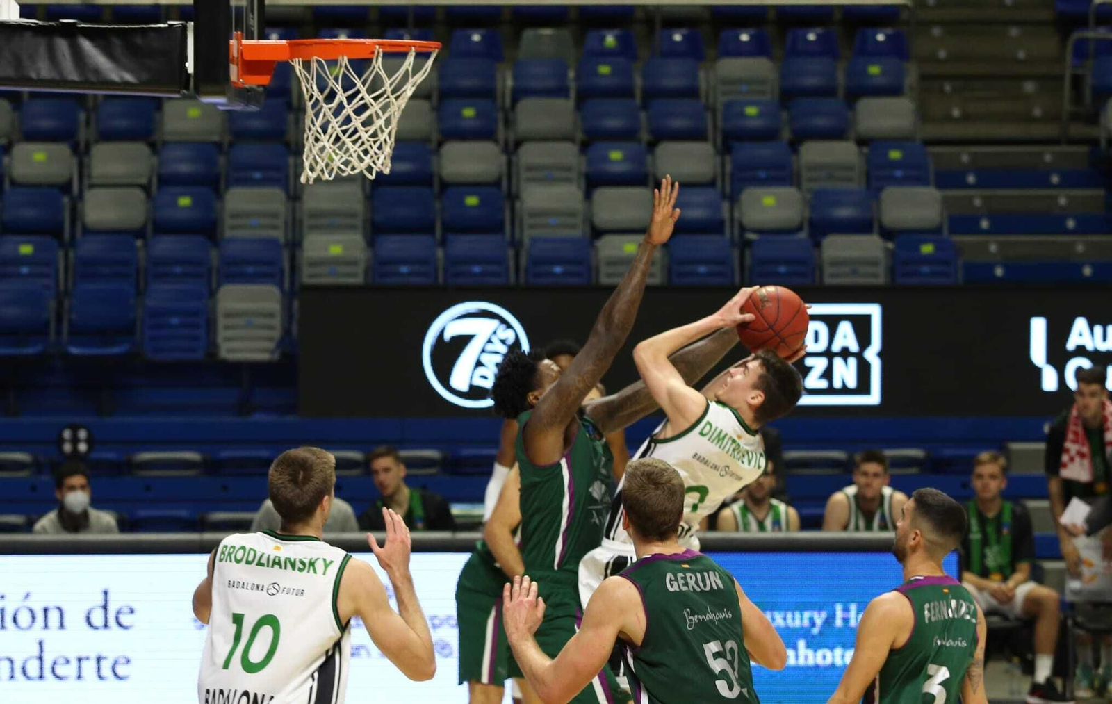 Las fotos del Unicaja - Joventut del Top 16 de Eurocup