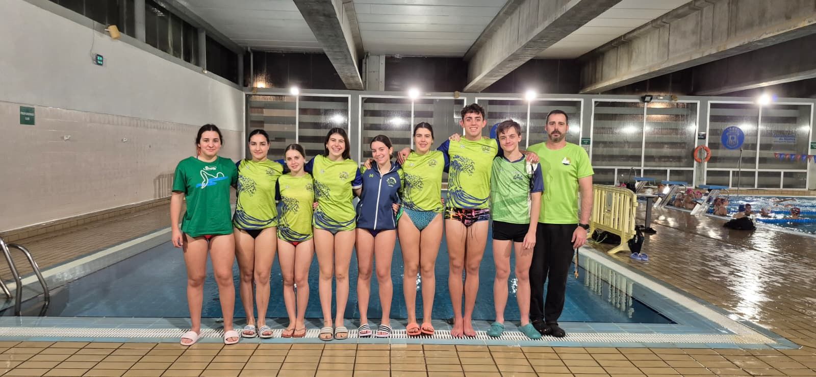 Nadadores del Club Natación Colombino.