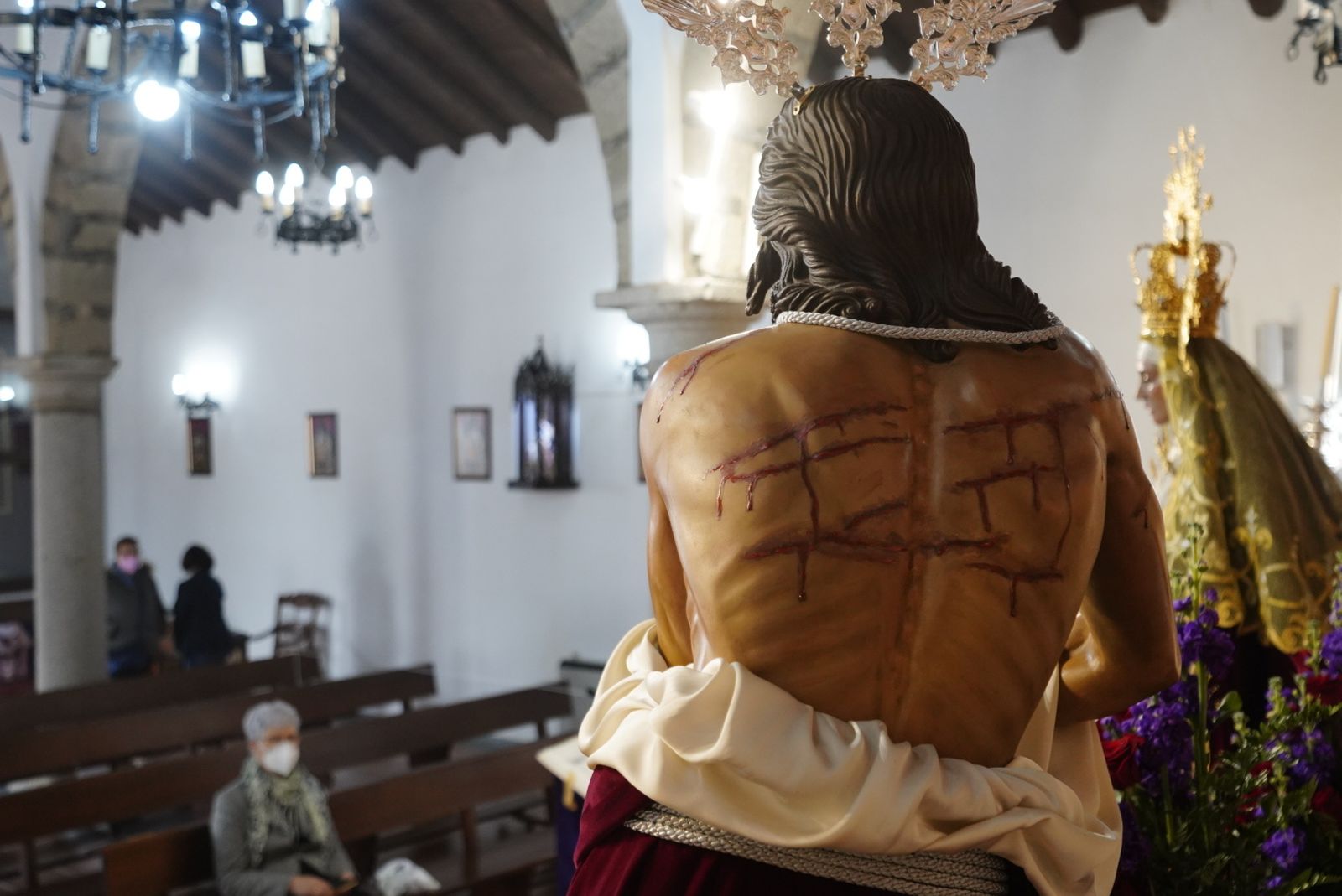 POZOBLANCO. Amarrado a la Columna, el Silencio.