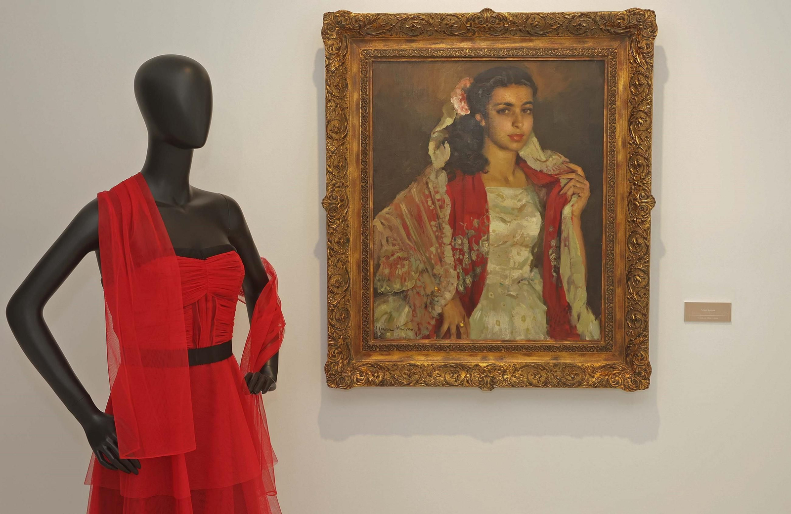 Uno de los vestidos de la exposición.