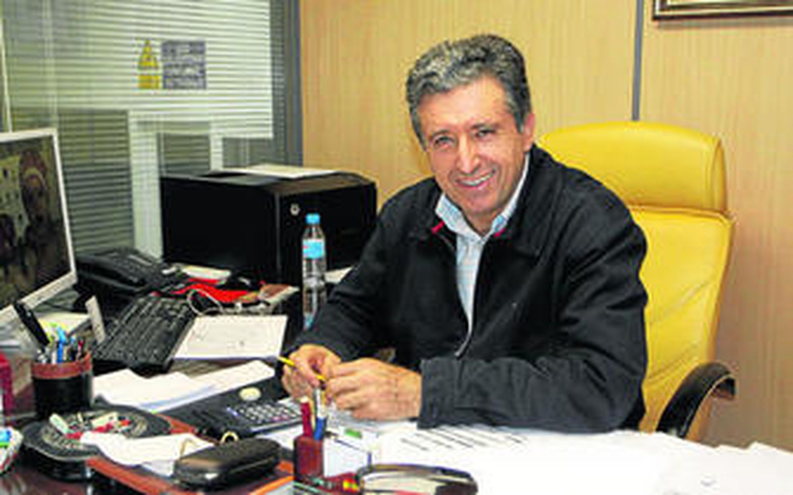 Gabriel Escobar es un empresario forjado desde muy joven en la actividad agrícola familiar, que ha logrado crear con trabajo y sacrificio una gran empresa.