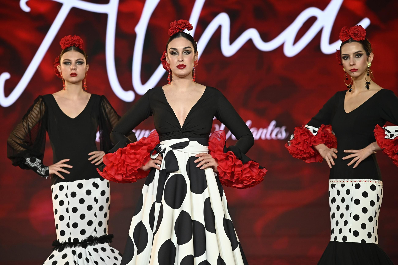 Huelva Flamenca 2025: Desfile De Lunares y Volantes