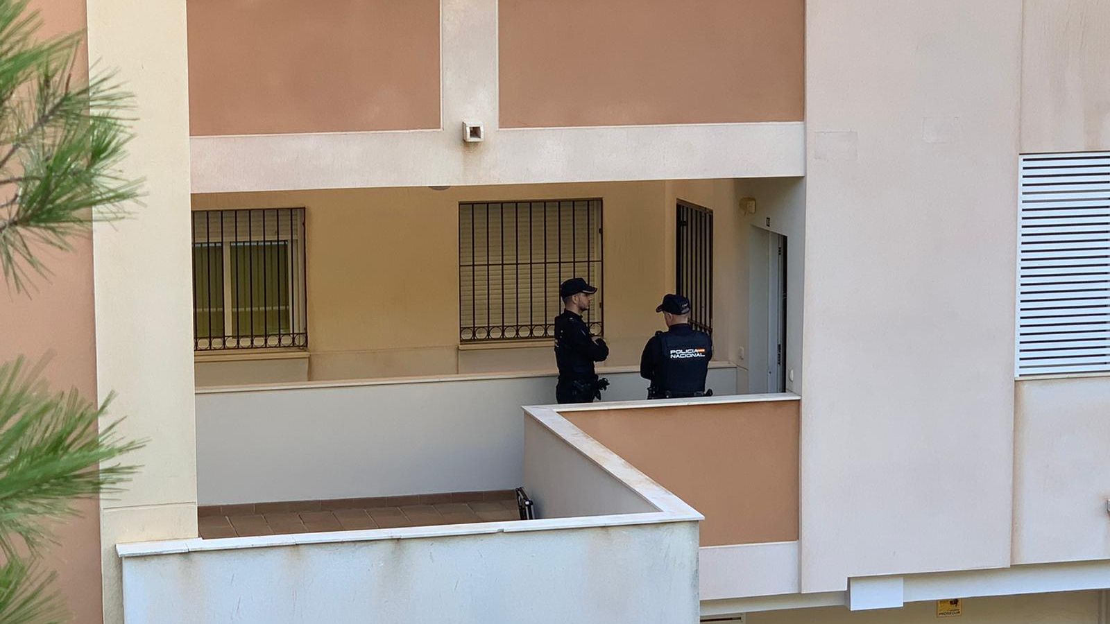 La vivienda de Benalmádena en la que se han producido los hechos esta pasada madrugada. La vivienda de Benalmádena en la que se han producido los hechos esta pasada madrugada.