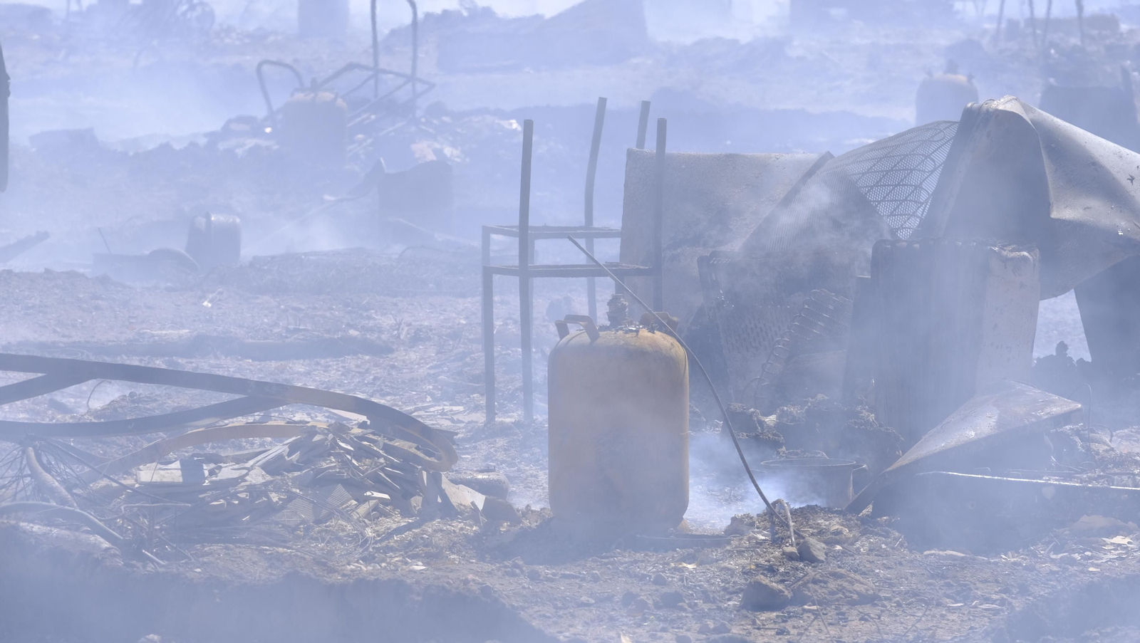 Fotogalería incendio asentamiento de chabolas en Atochares-Níjar (Almería)