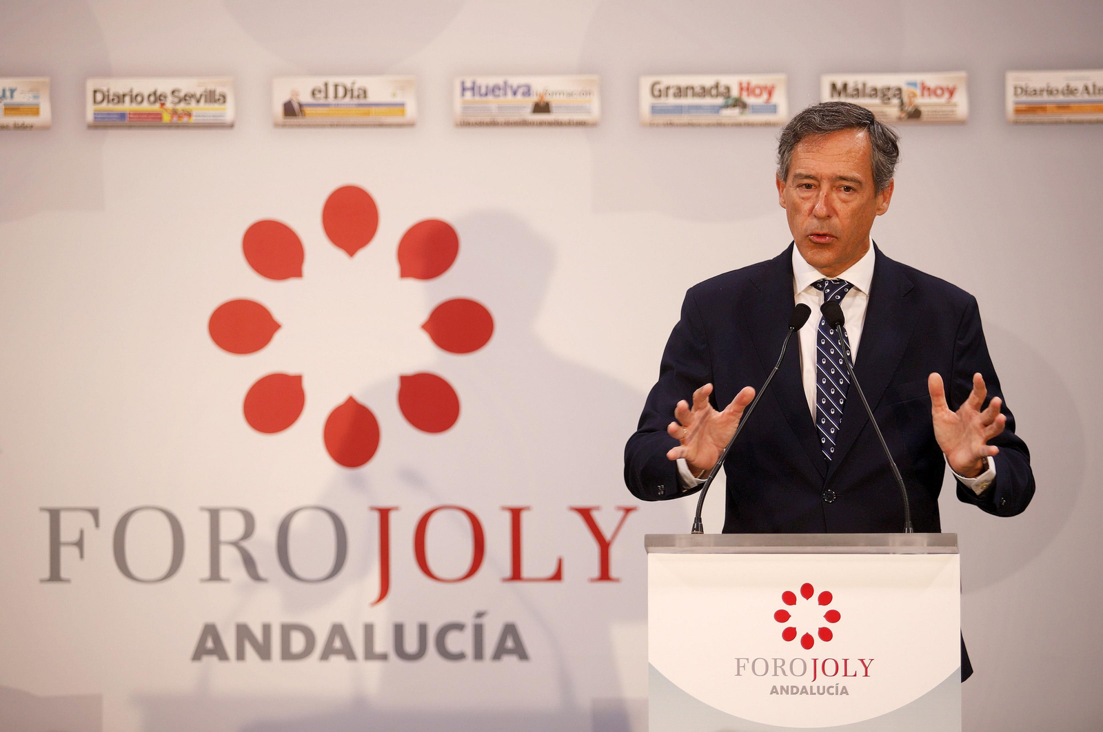 Imágenes del desayuno-coloquio con Jorge Paradela en el Foro Joly Andalucía
