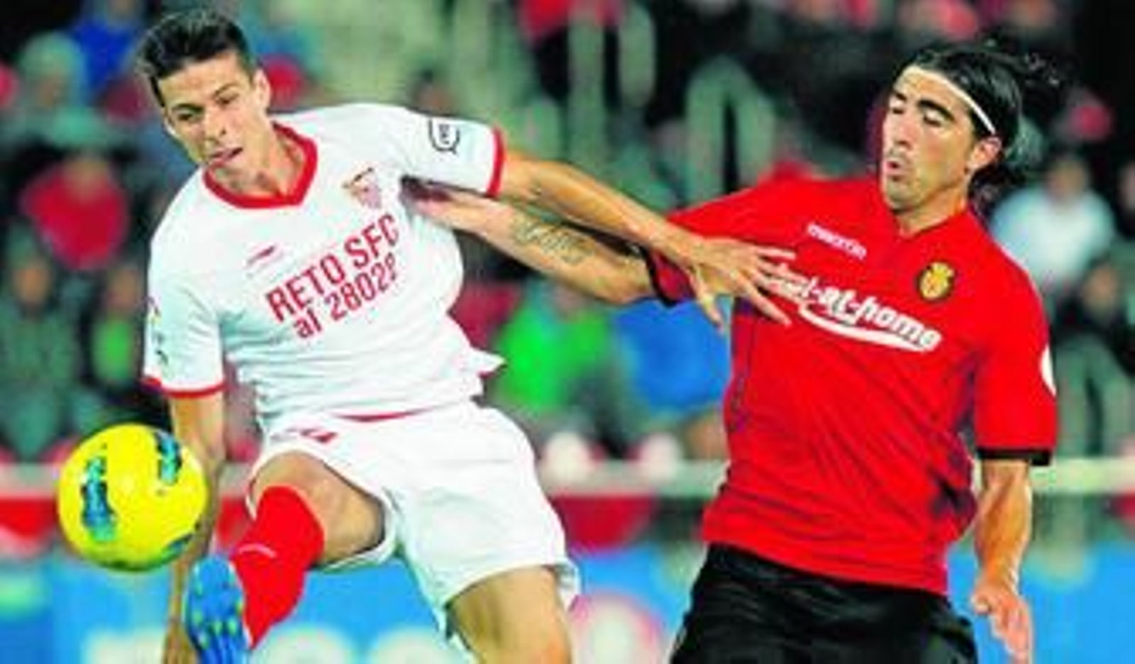 Chico se encuentra actualmente en las filas del Real Mallorca cedido por el Genoa italiano.