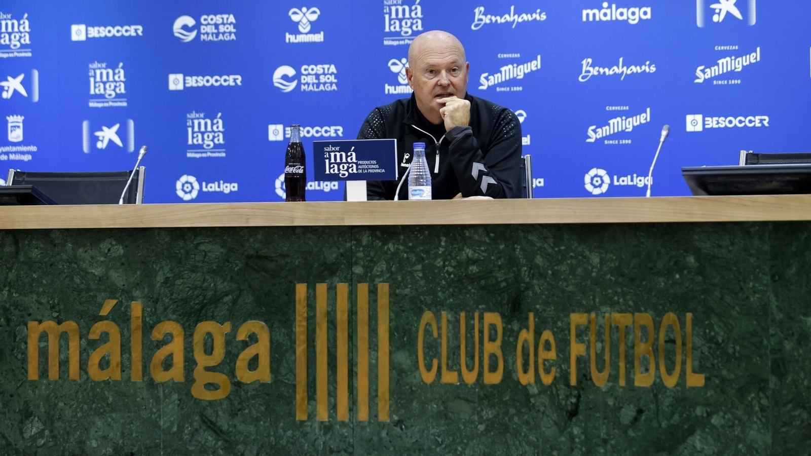 Pepe Mel, en la sala de prensa Pepe Mel, en la sala de prensa
