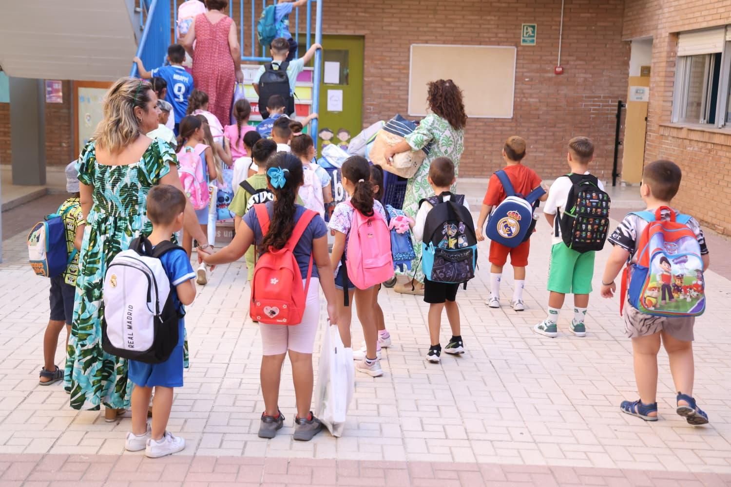 Primer día de curso en los colegios de Málaga: "Siempre hay nervios y volvemos con muchas ganas"