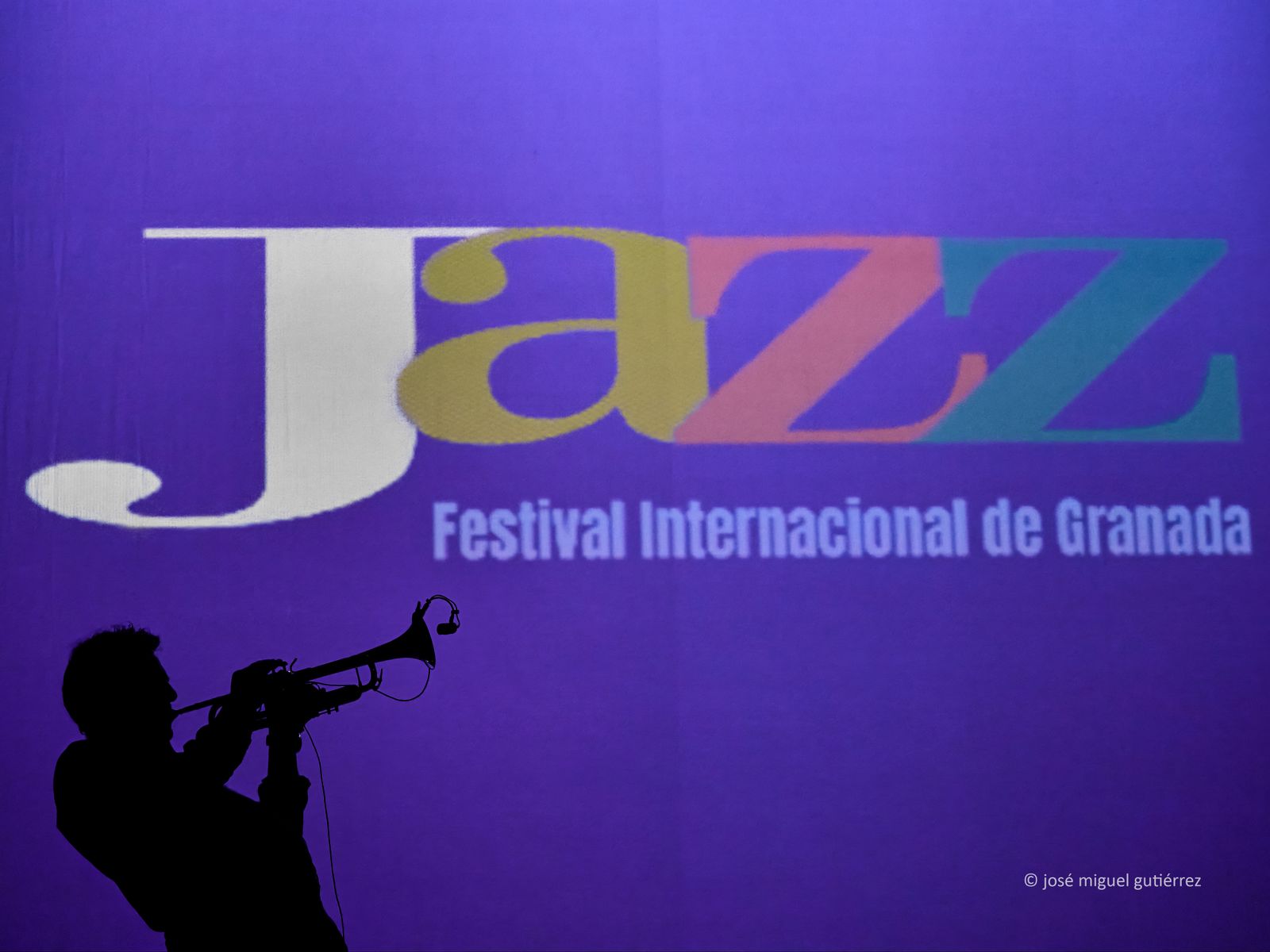 Una de las imágenes de la muestra firmada por Gutiérrez.