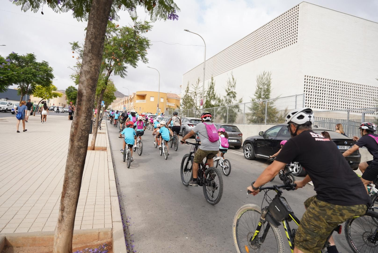 Así se ha vivido el multitudinario Día de la Bici en Huércal de Almería
