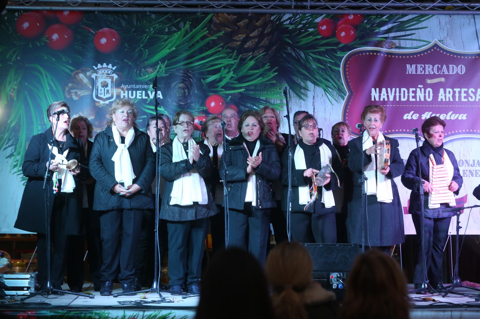 Imágenes del Coro Lazareto en la Plaza de las Monjas