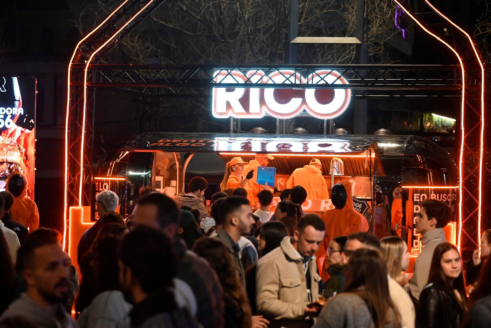 The champions burger (11495366).jpg