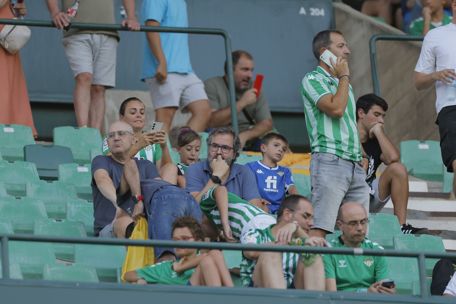 Búscate en las fotos del Betis-Atlético de Madrid