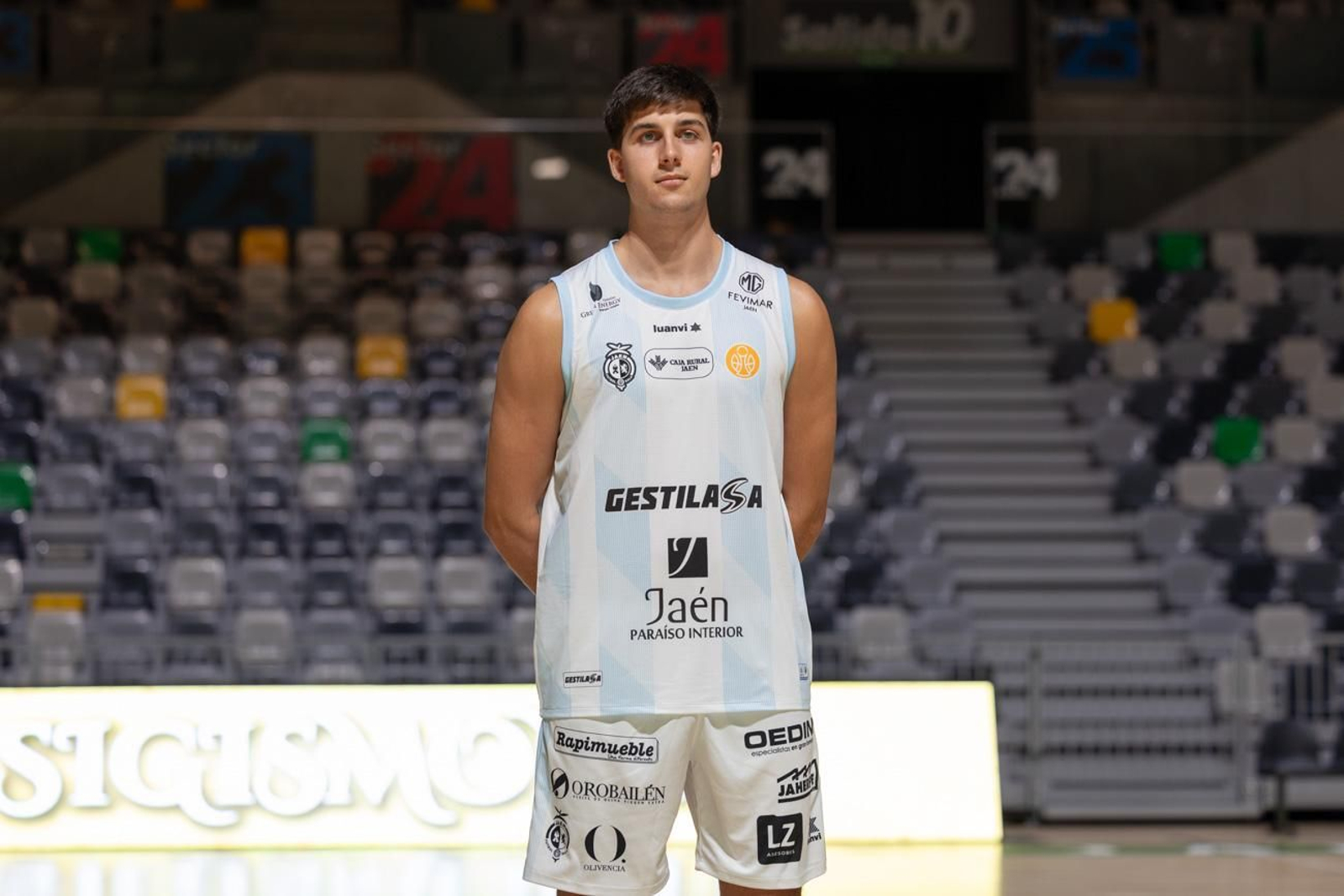 La puesta de largo de las secciones del Jaén Paraíso Interior FS