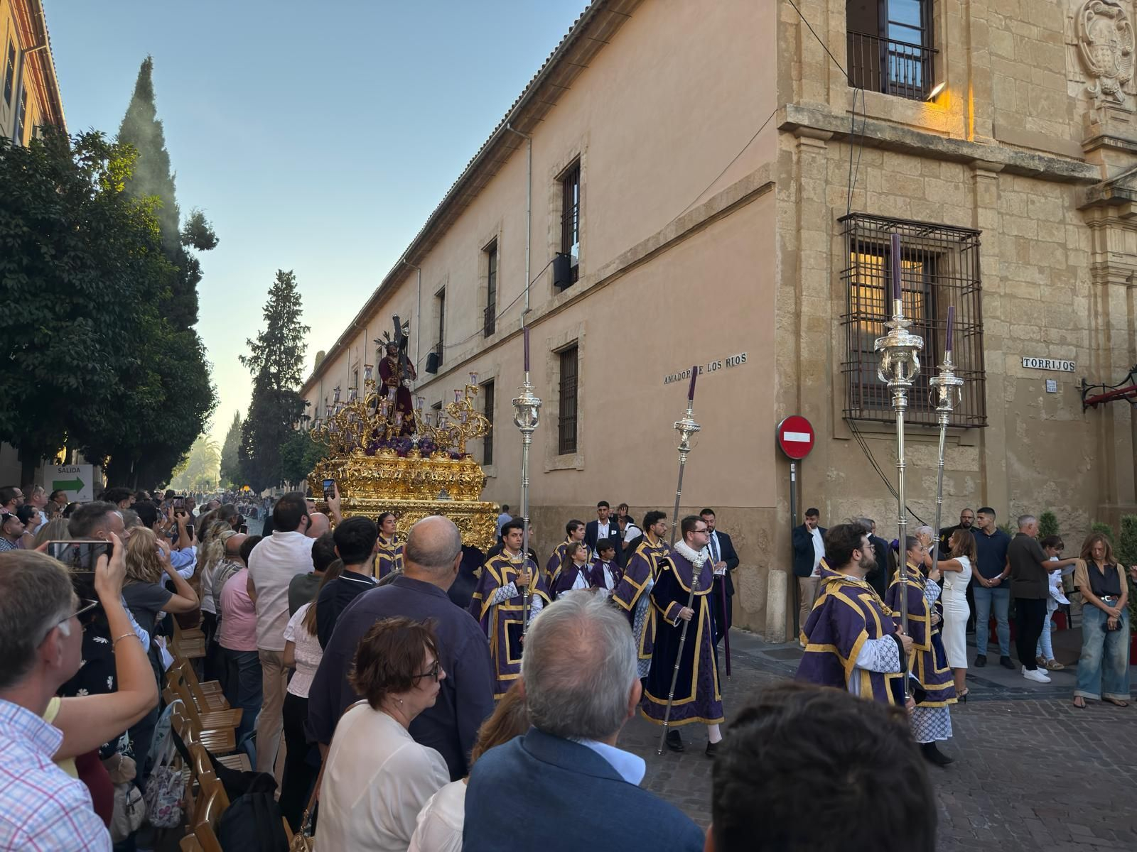 El Señor del Calvario de San Lorenzo en el Magno Vía Crucis de Córdoba.