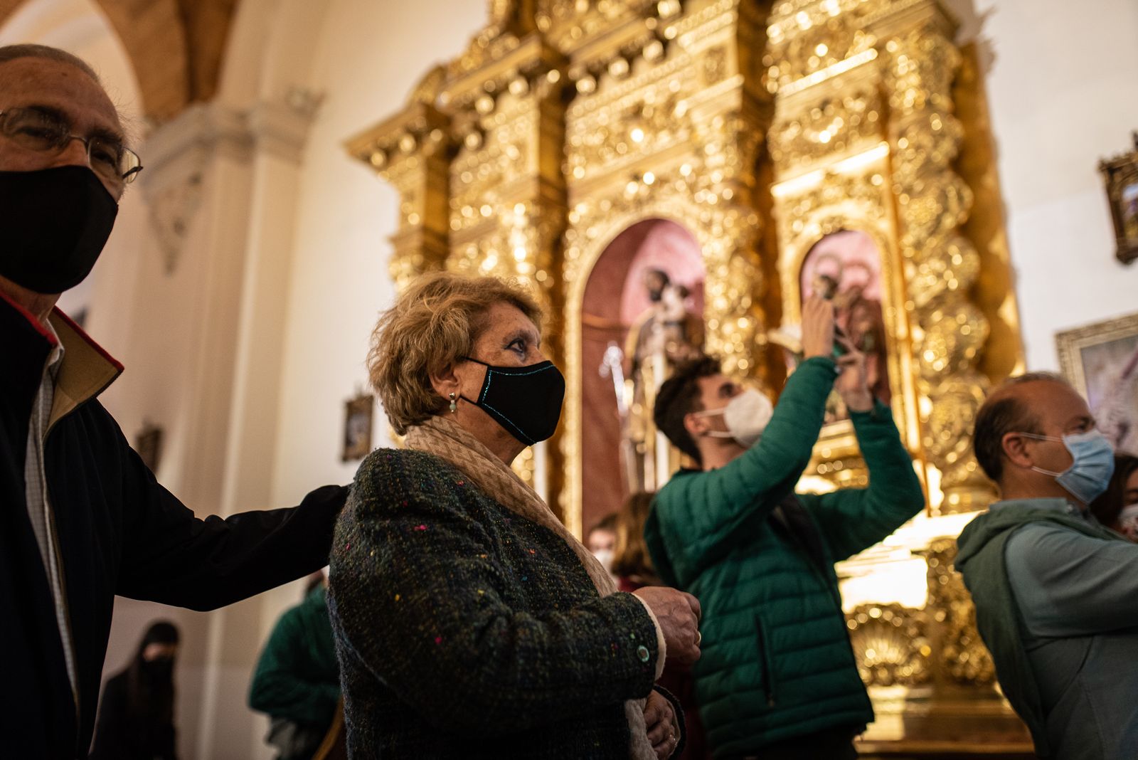 Jueves Santo: Imágenes de las Hermandades del Nazareno y Oración en el Huerto