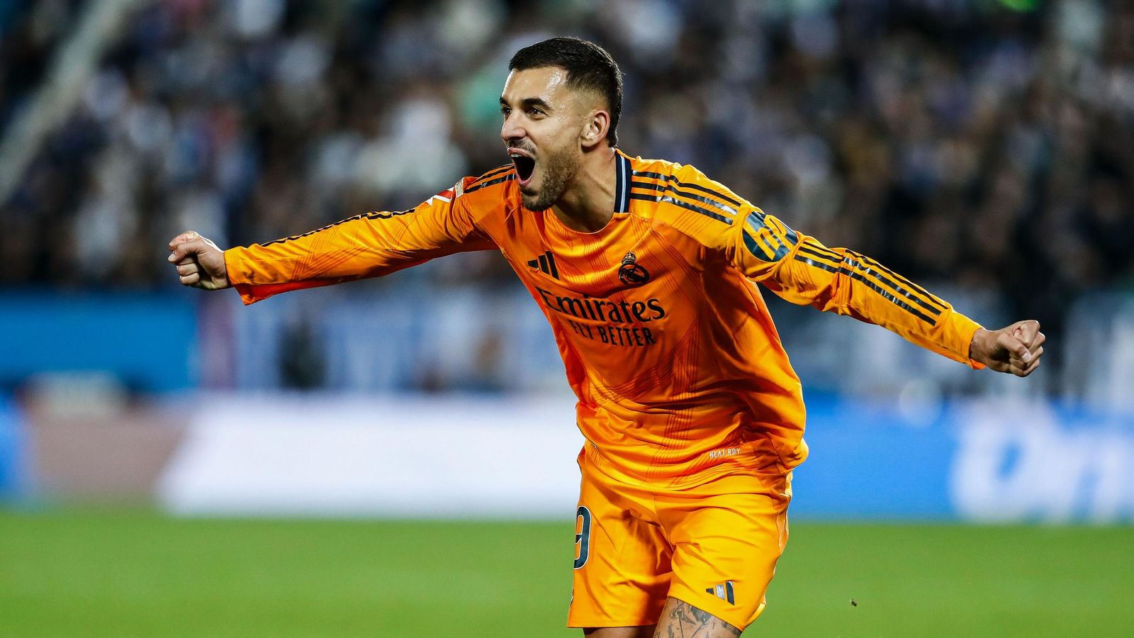 Ceballos celebra uno de los goles del Madrid ante el Leganés