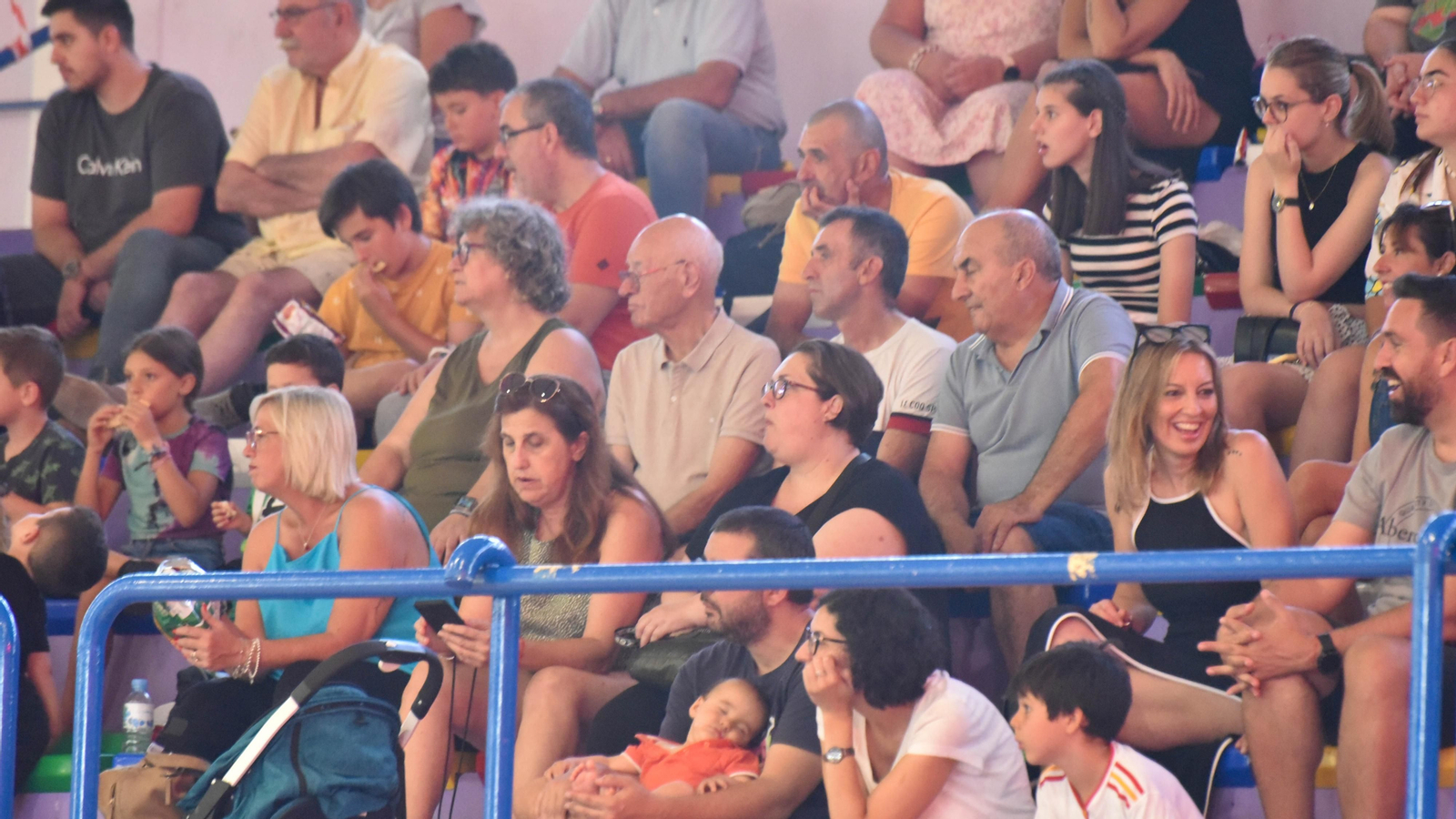 Las fotos de la primera jornada del Torneo Intenacional de Baloncesto U-20 de La Línea