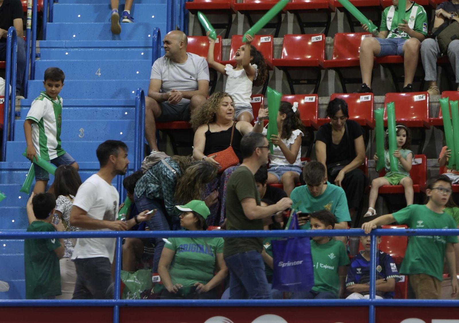 Búscate en el o Betis Granada de baloncesto