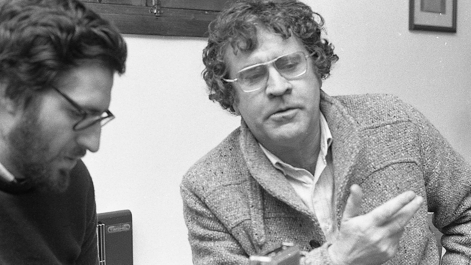 Gibson atiende a las preguntas del autor de este artículo.