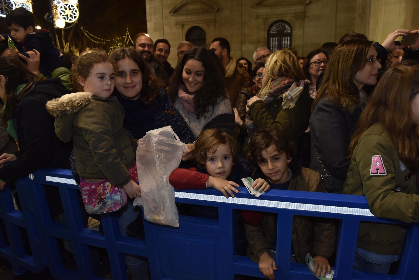 El Heraldo Real recorre las calles del centro