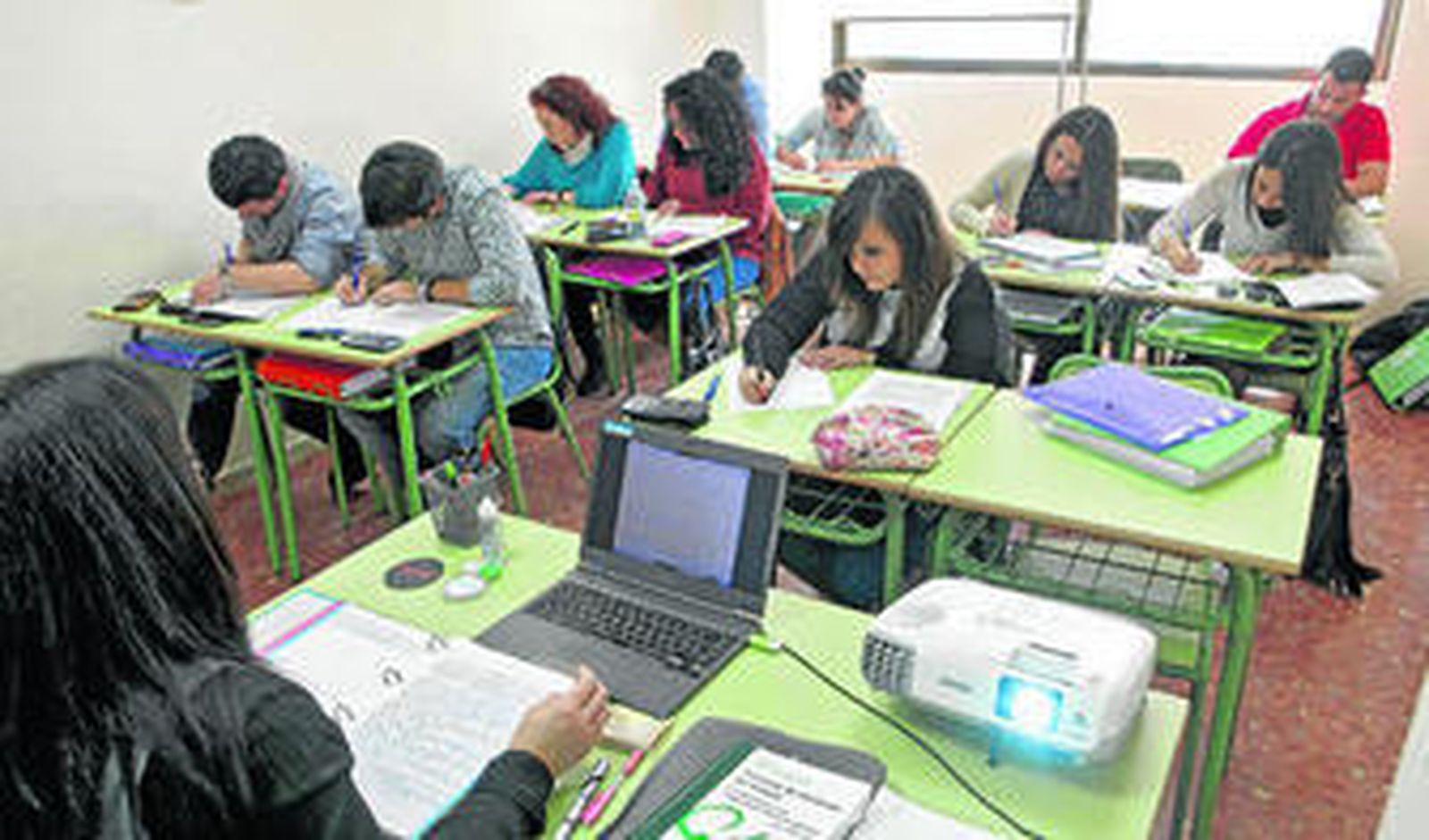 Alumnos del Centro de Estudios MJ, en una de sus clases de preparación de oposiciones.