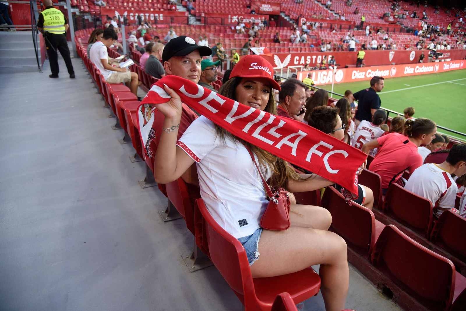 Búscate en las gradas del Pizjuán en el Sevilla Villarreal