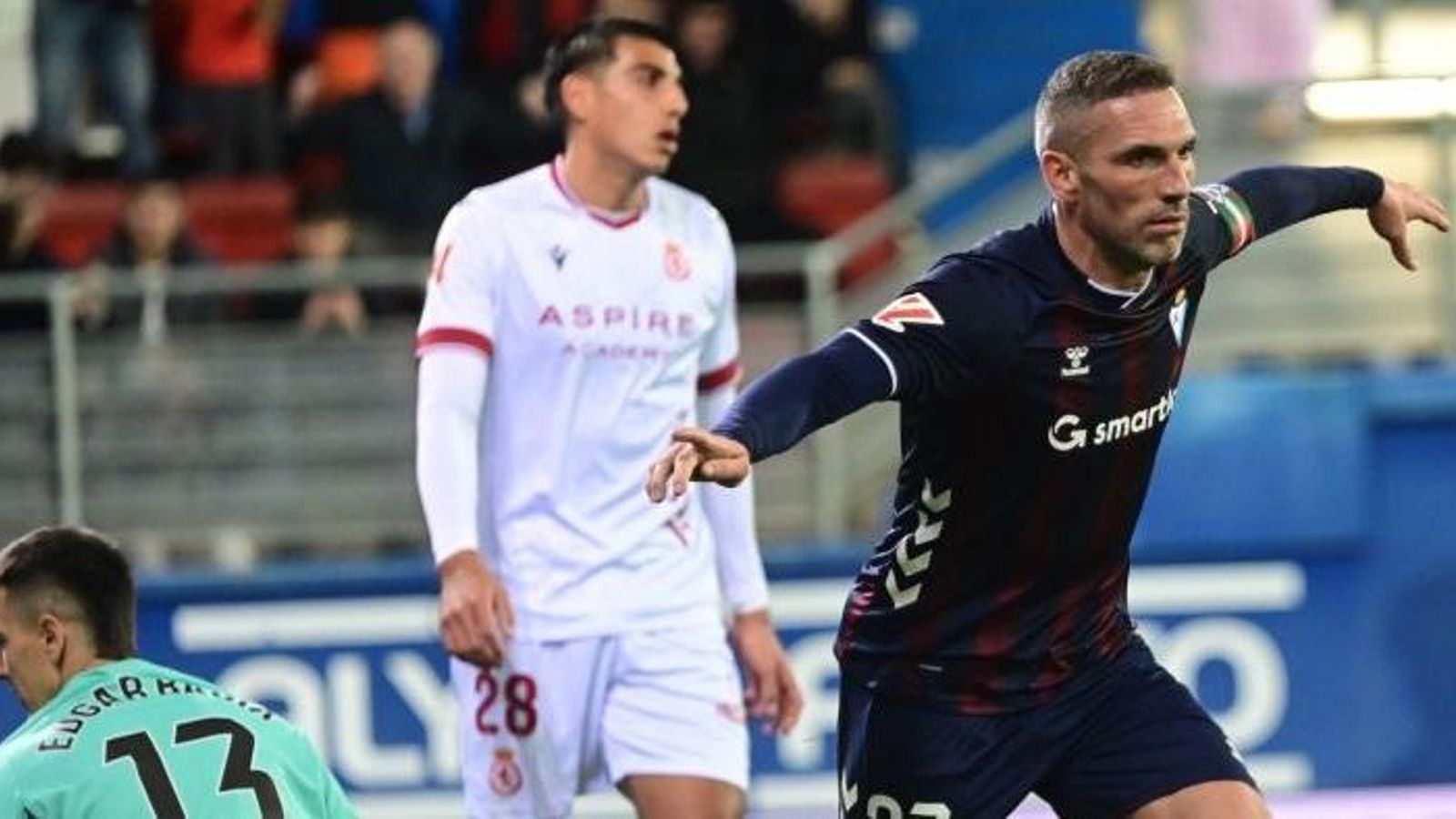 Arbilla celebra el gol del Eibar a la Cultural.