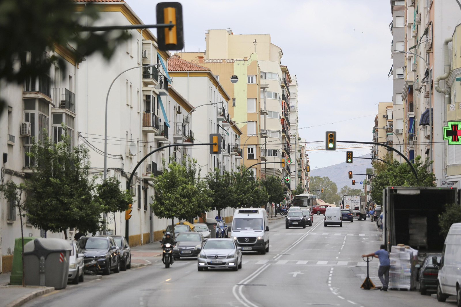 Tráfico en la calle Eugenio Gross.