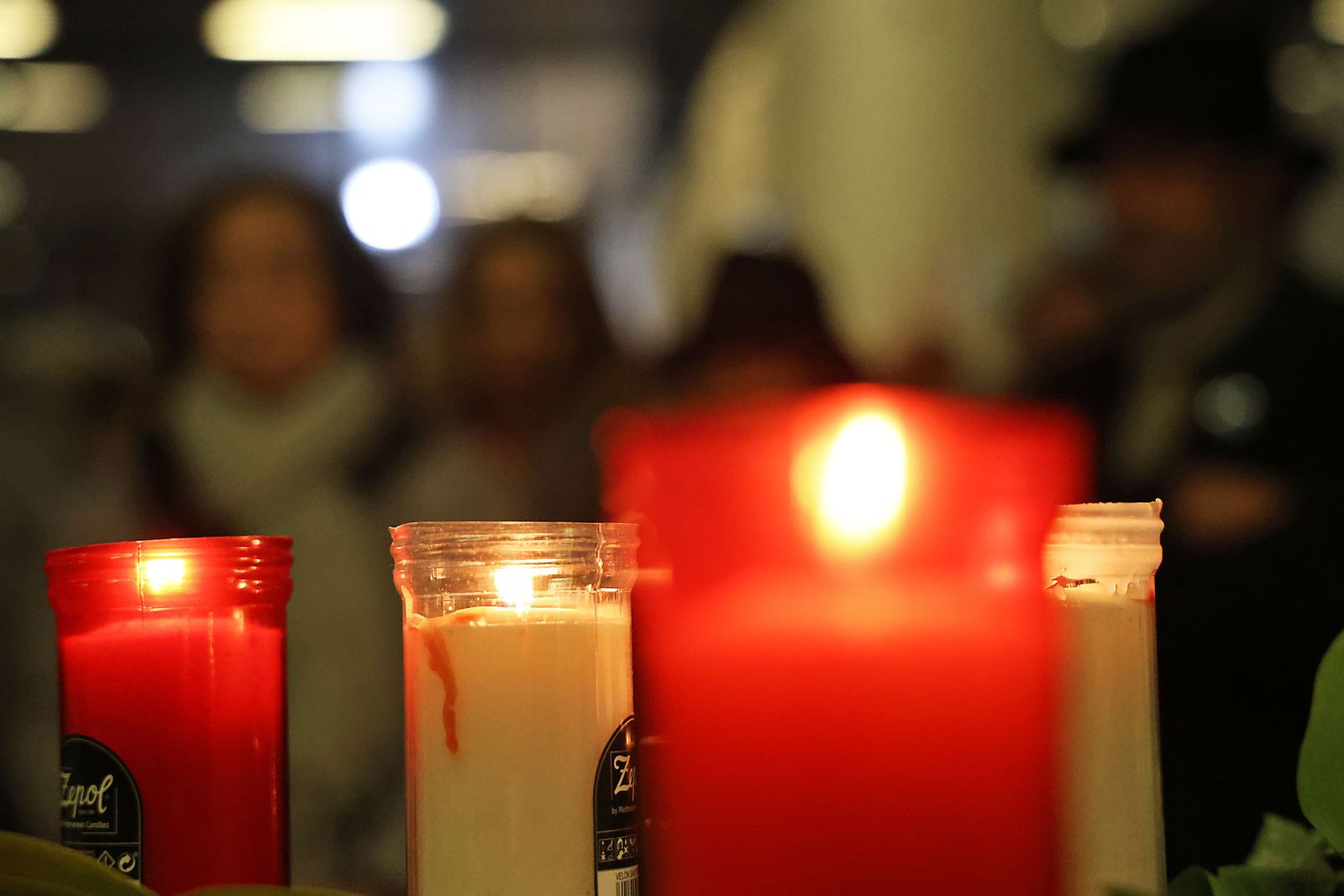 Las fotografías de la vigilia por los fallecidos en el accidente de tren  de Adamuz