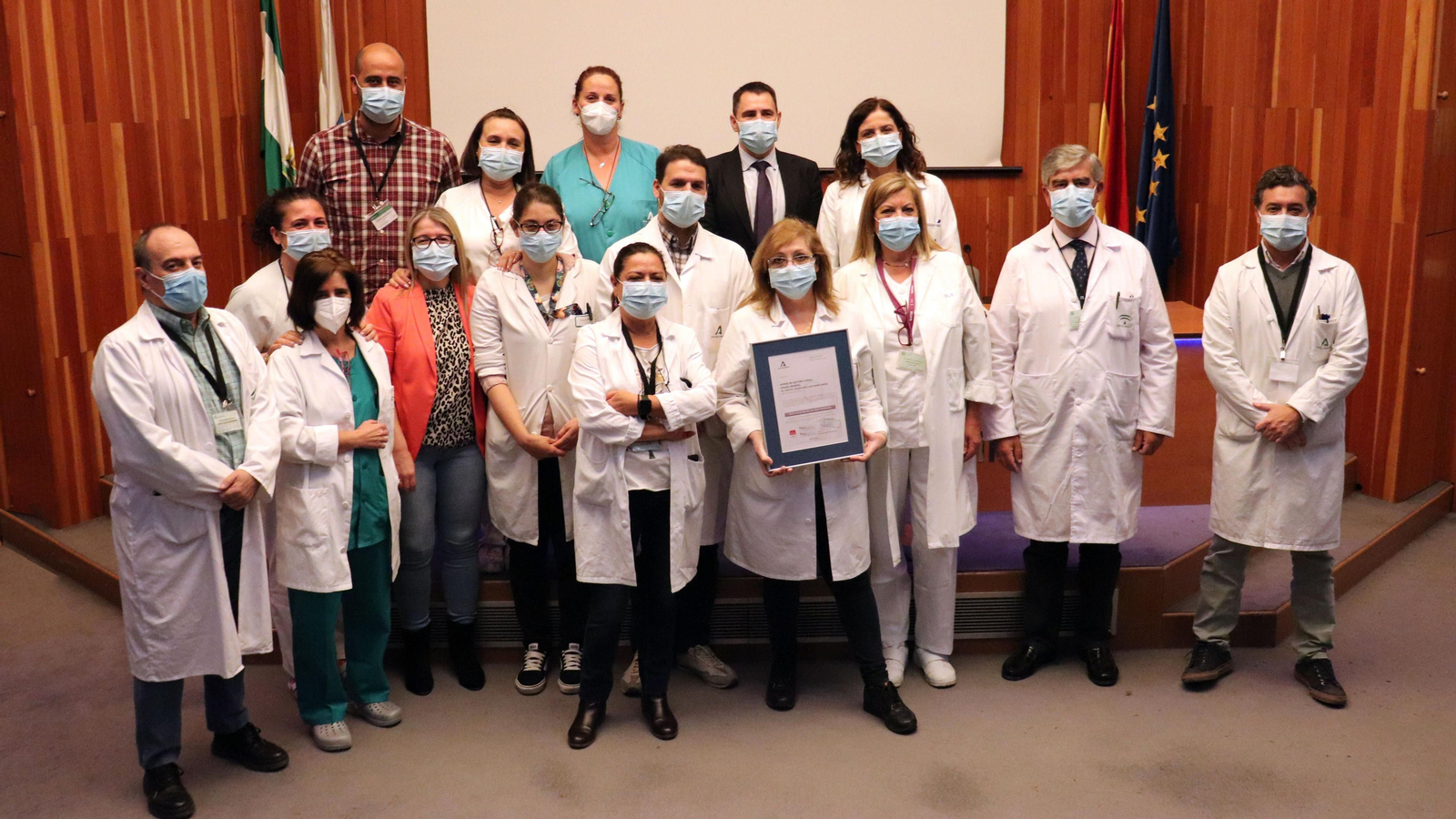 La Unidad de Cirugía del hospital Juan Ramón Jiménez con la distinción.
