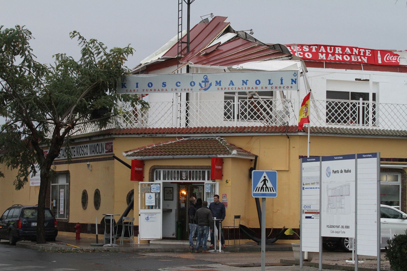 Consecuencias del temporal de lluvia y viento a su paso por la capital