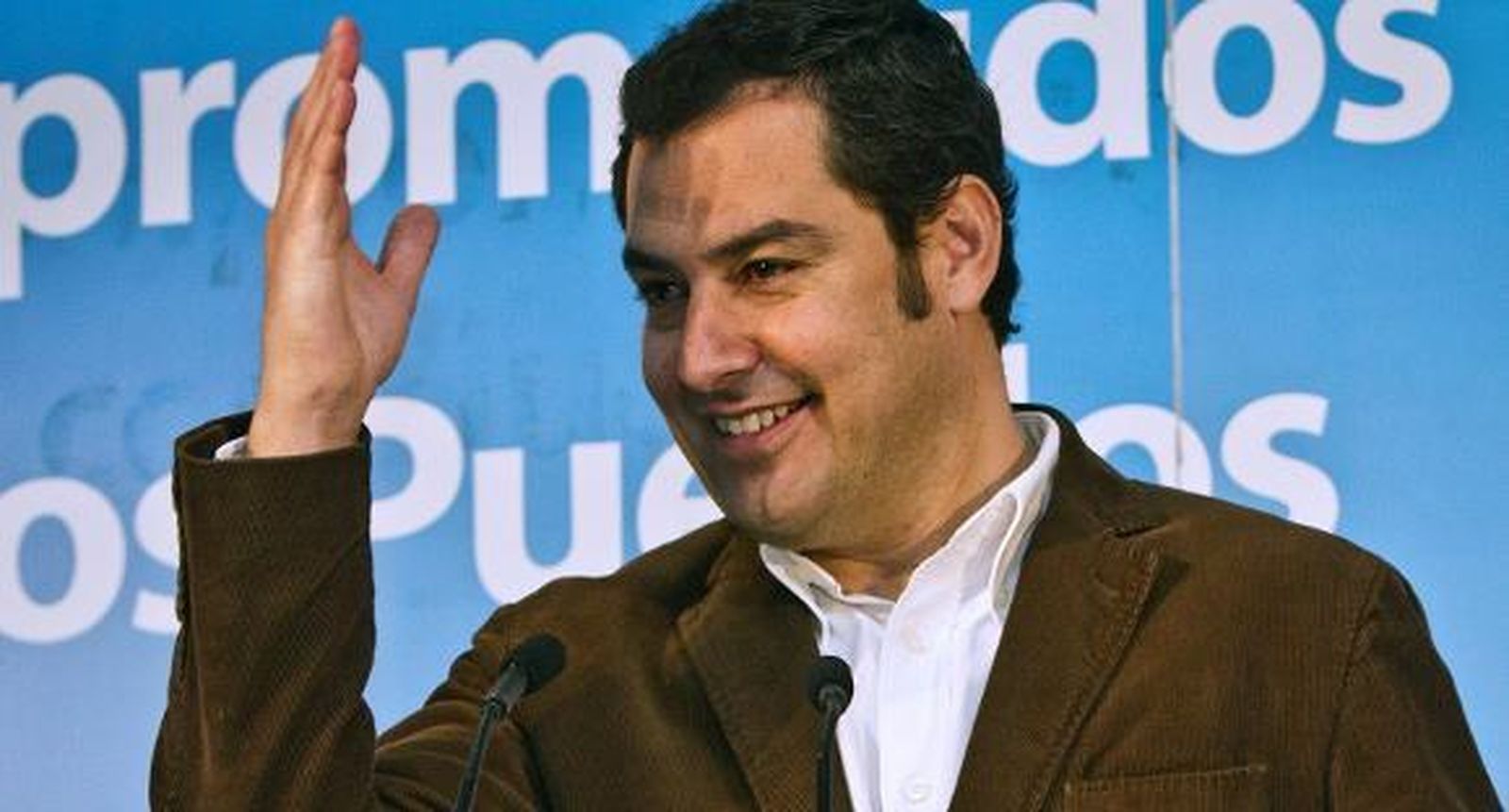 Moreno insta a Díaz a que cese a Valderas por la "tonelada de sospechas"