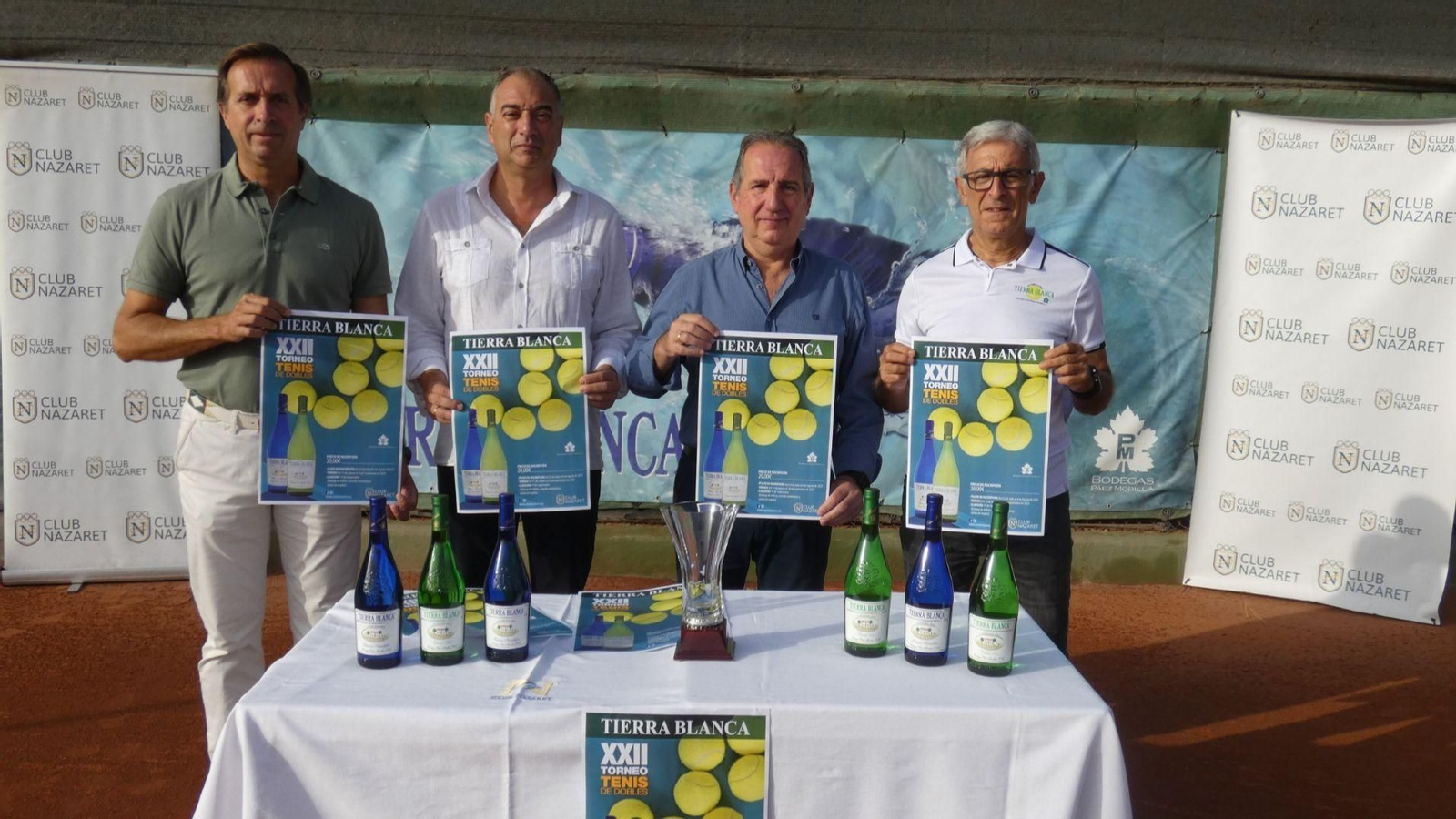 Imagen del acto de presentación del XXII Torneo de Tenis Dobles Tierra Blanca.