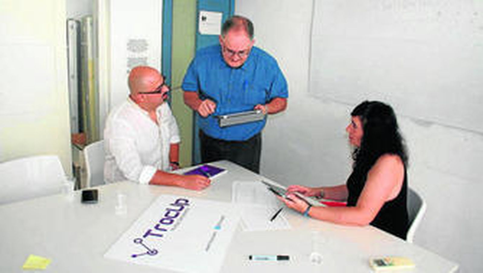 El equipo de TrocUp, un portal creado en Sevilla, con Francisco González al frente.