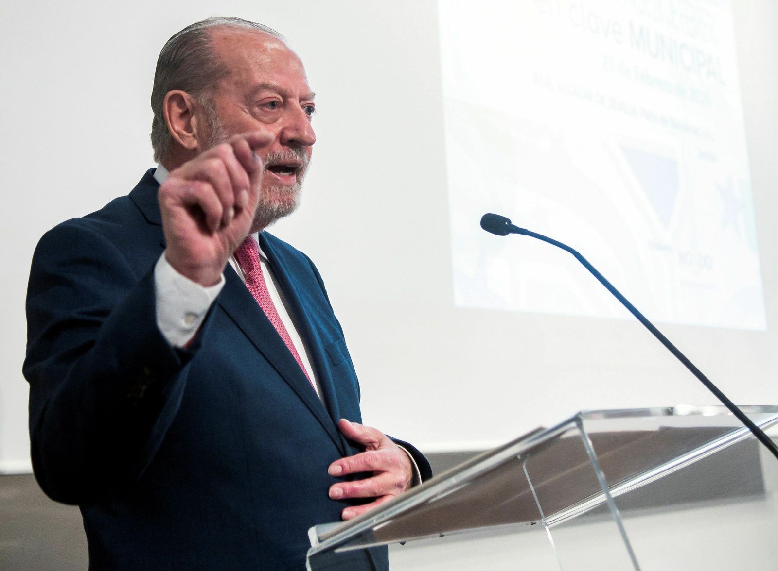 El presidente de la FAMP, Fernando Rodríguez Villalobos.