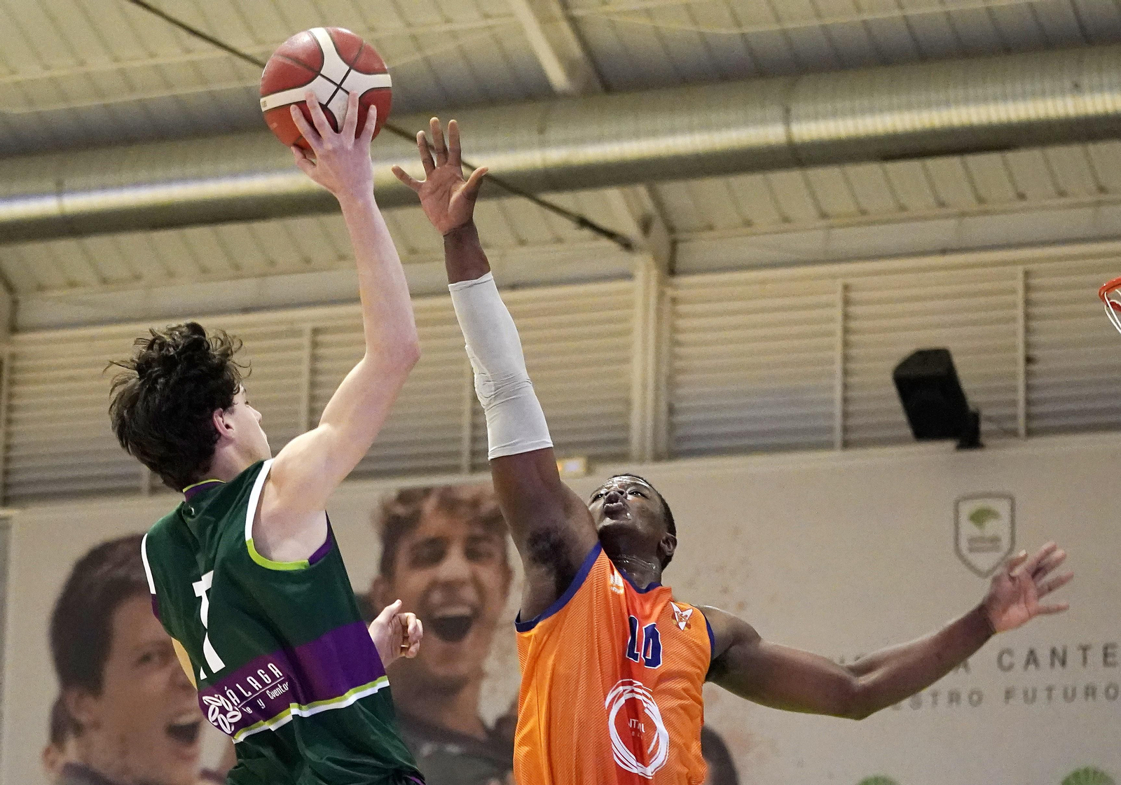 Mario Saint-Supéry, en un partido de Liga EBA.