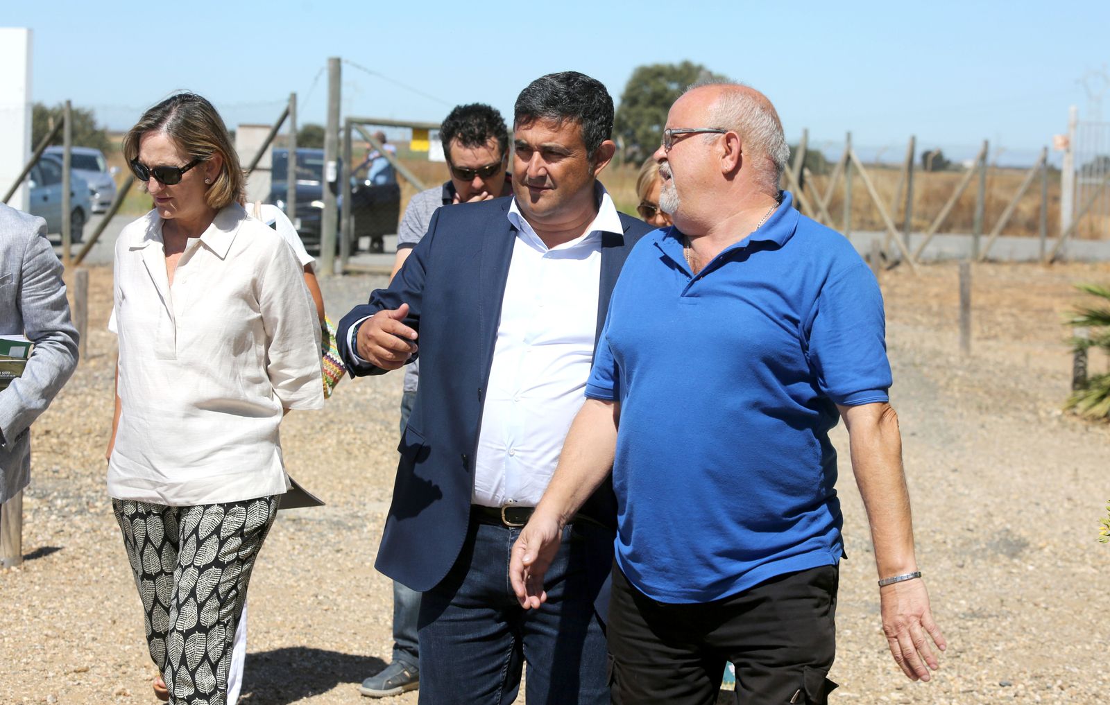 Visita de autoridades al Dolmen de Soto en imágenes