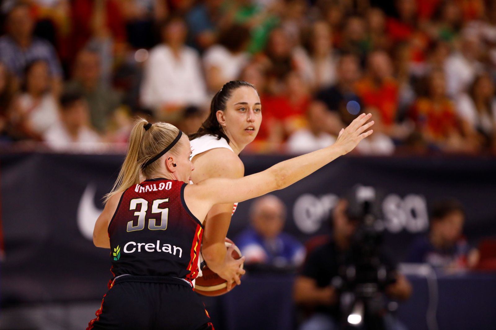 Las mejores fotos de la victoria de la selección española femenina de baloncesto ante Bélgica, en Córdoba