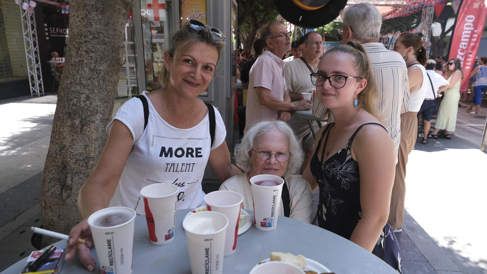 La Feria del Mediodía del martes en Almería, en imágenes