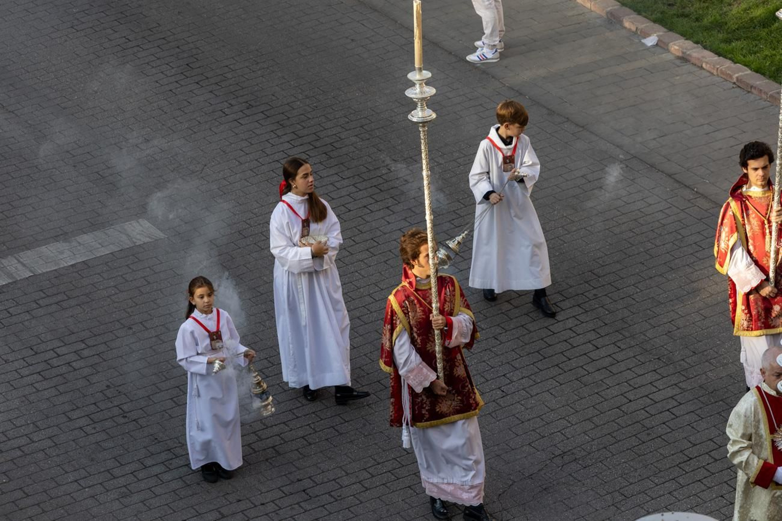 Un Jaén repleto de fieles acompañan los traslados de las veinte imágenes de la Magna (II)