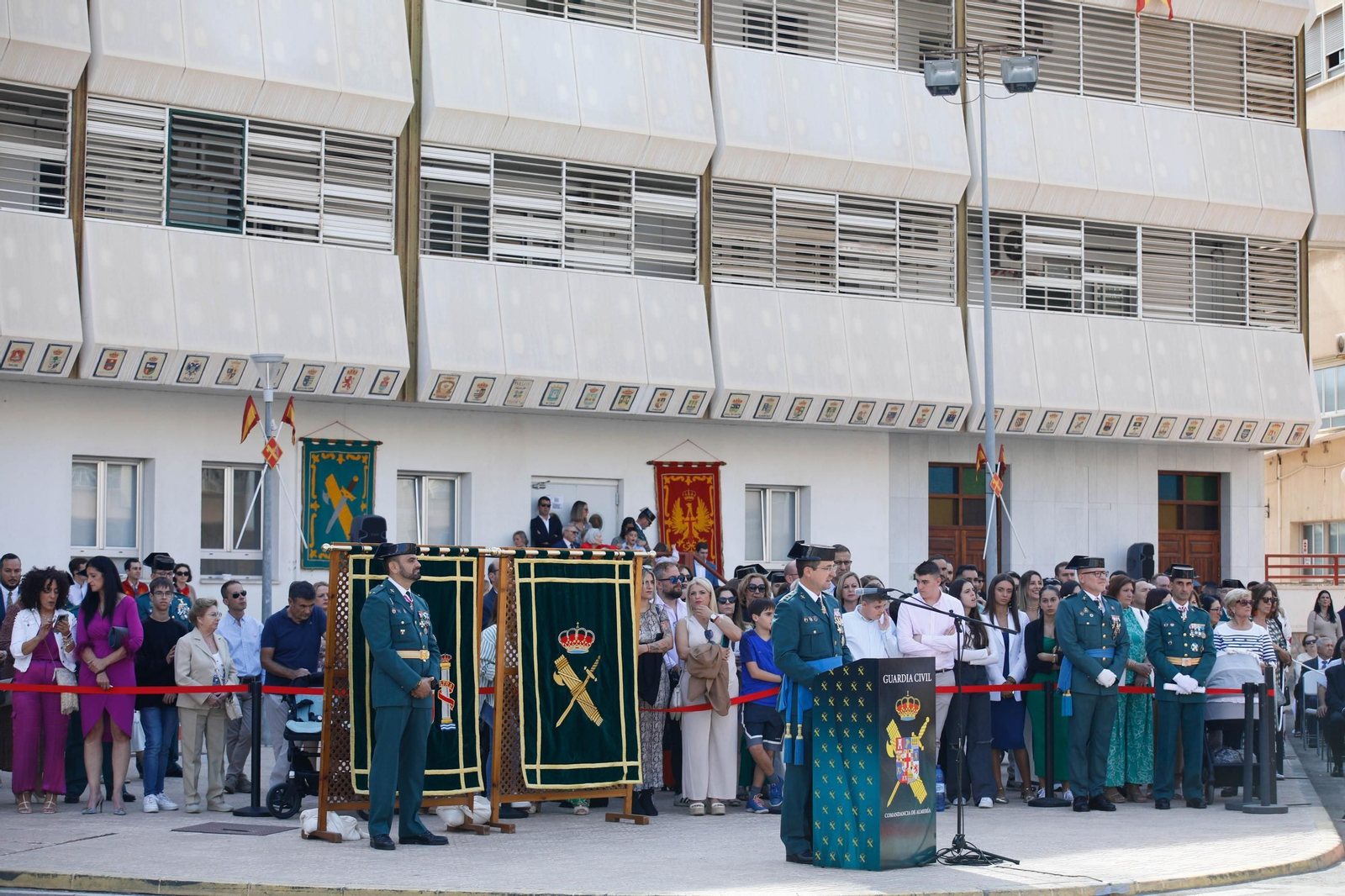 Los actos de la Guardia Civil en honor a la Virgen del Pilar, en imágenes