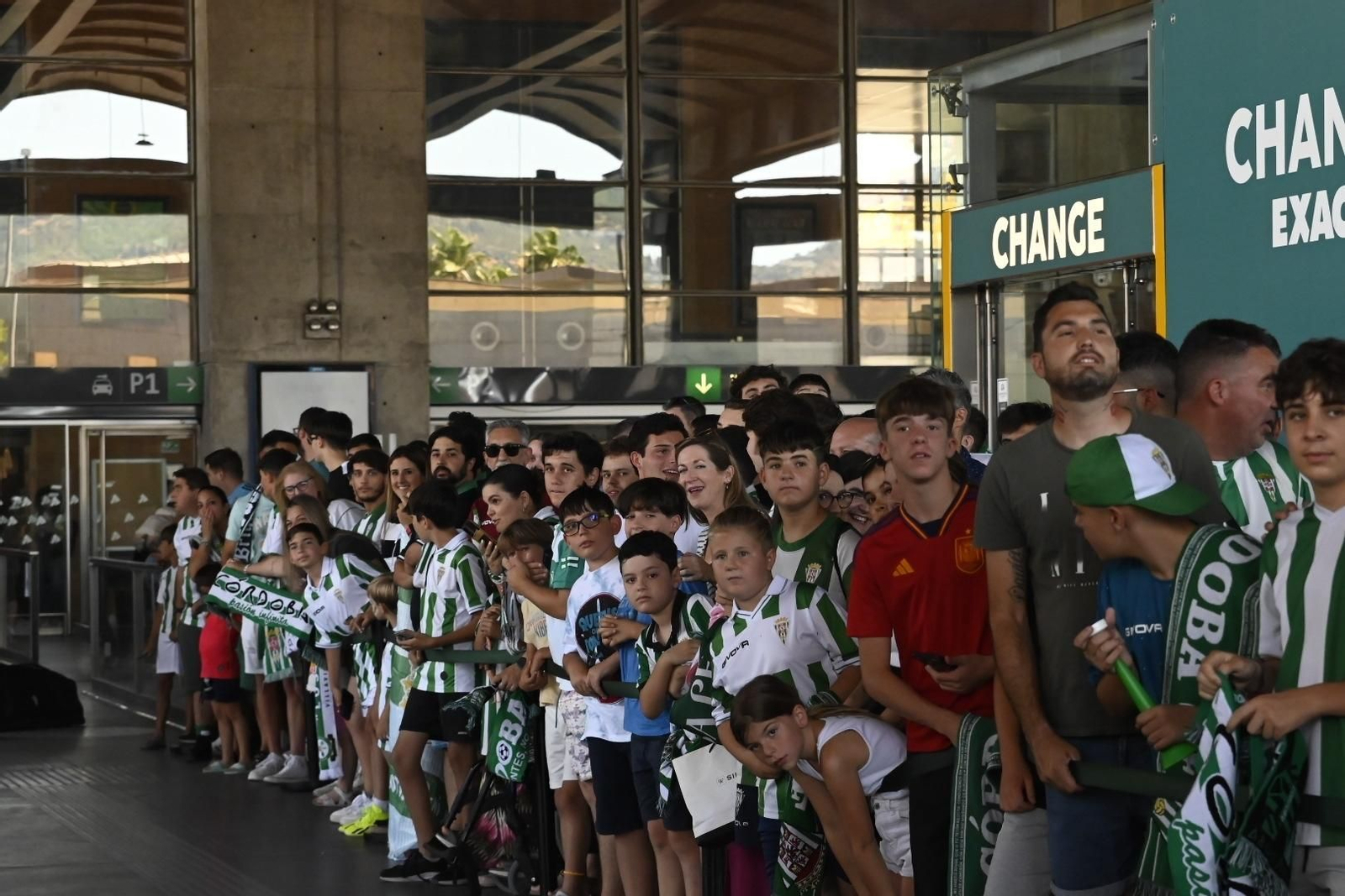 Las mejores fotos de la despedida al Córdoba CF antes de su viaje a Barcelona