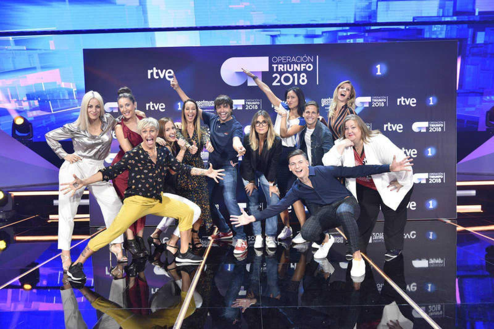 Noemí Galera, la directora de 'OT', y su equipo hoy viernes