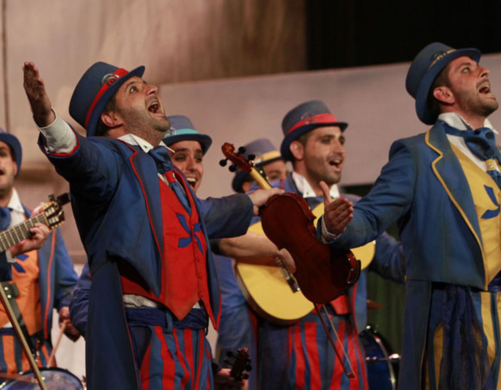 Comparsa Los violinistas

Foto: Lourdes de Vicente