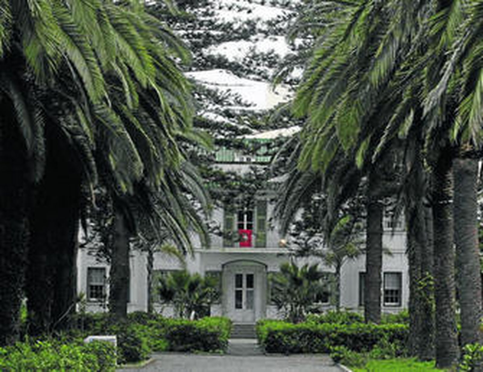 La antigua Casa de Los Remos, actualmente ubicada por asociaciones de vecinos.