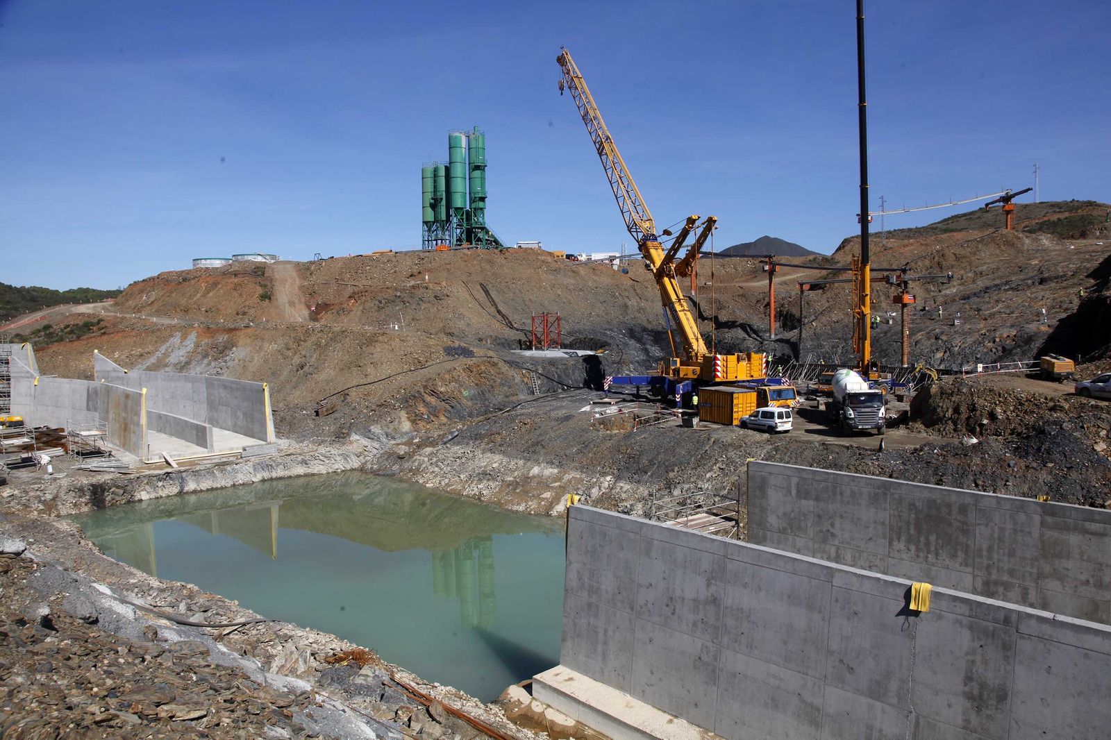 Imagen de archivo de las obras de la presa de Alcolea, en 2016.