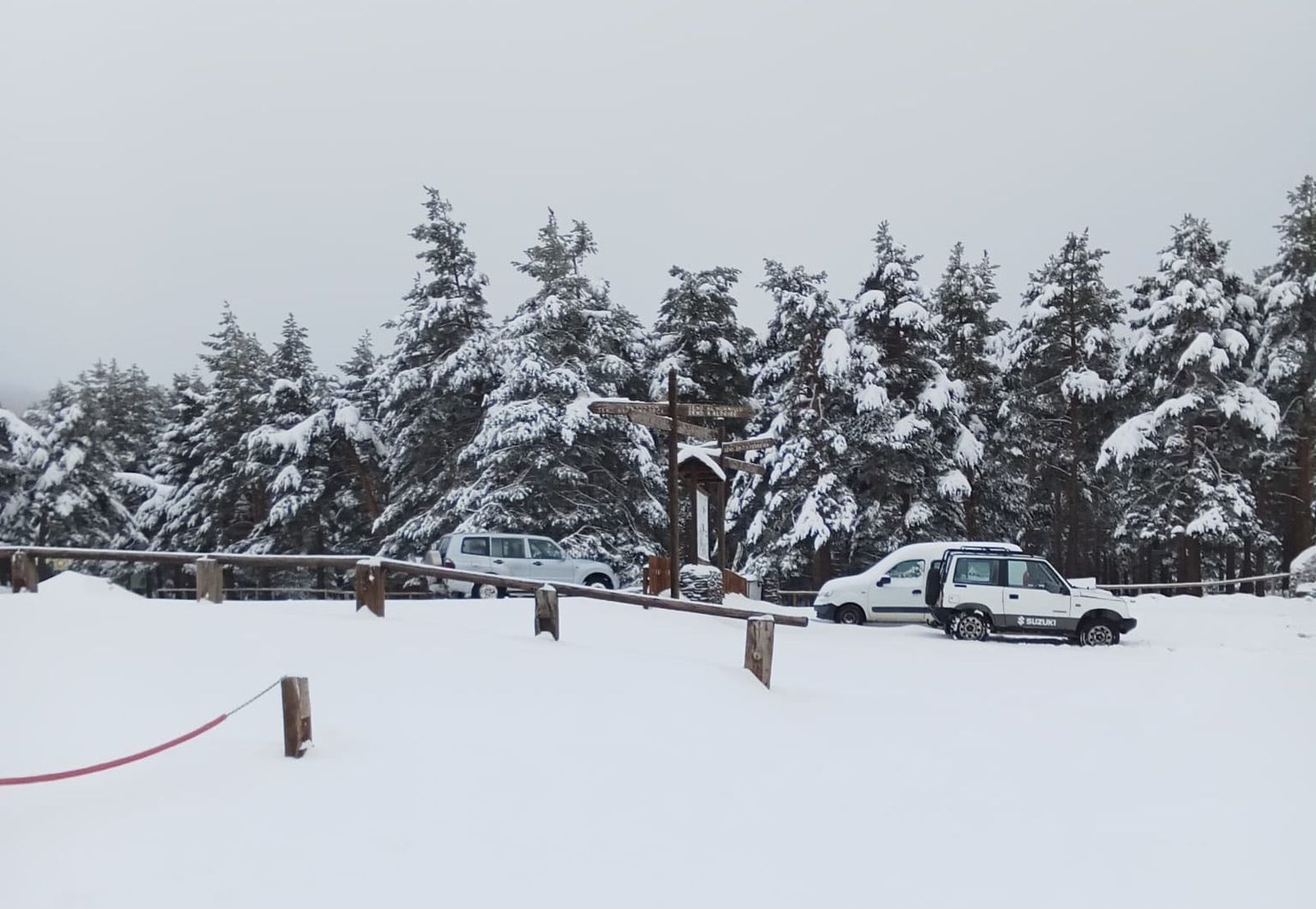 Así luce el Puerto de la Ragua tras las nevadas.