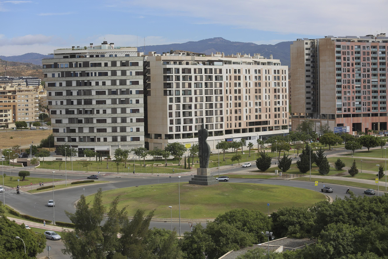 Edificios en Teatinos, un distrito en expansión.
